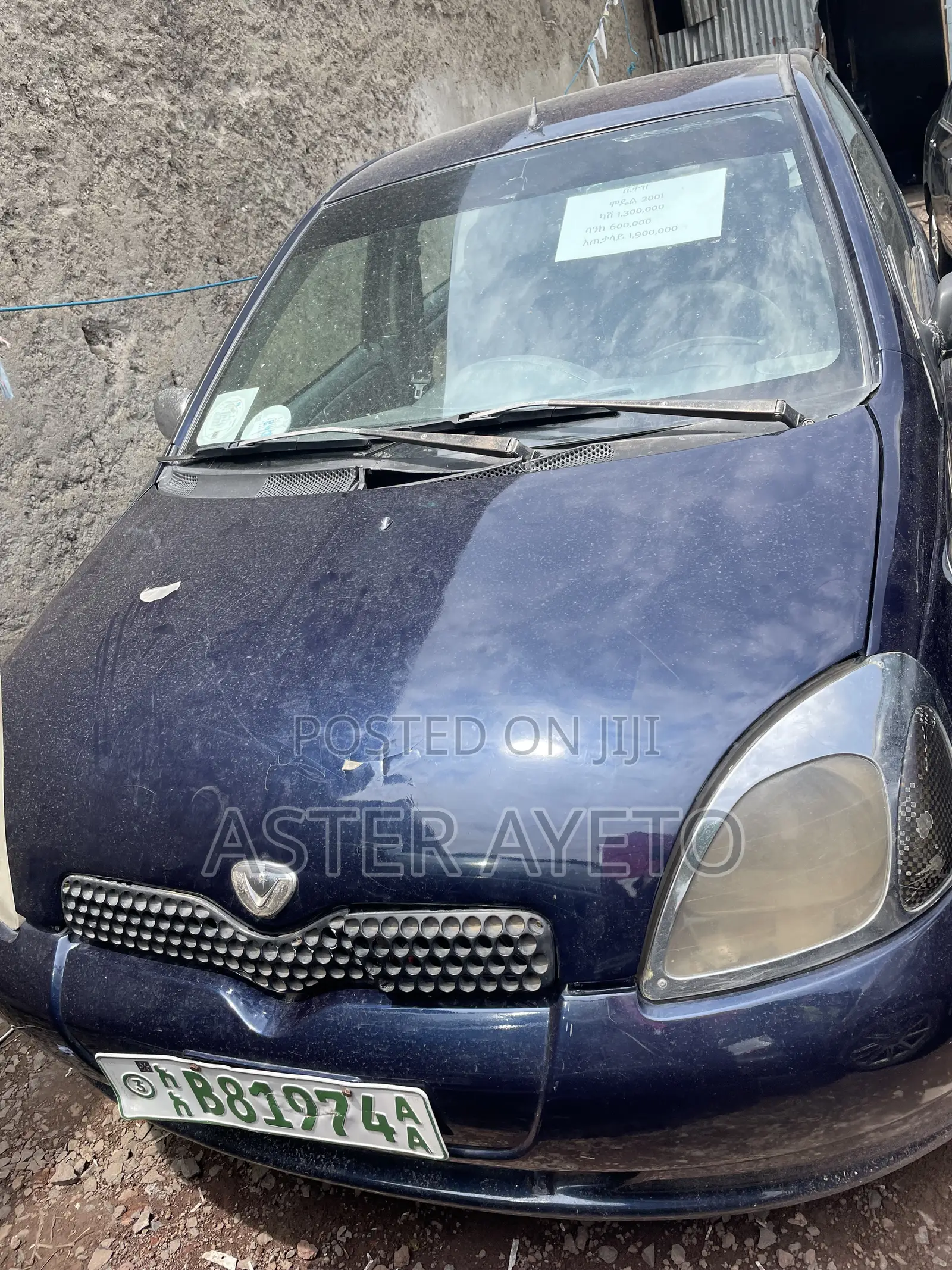 Toyota Vitz 2001 Purple