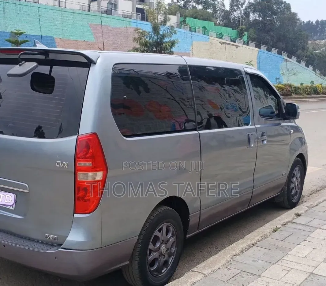 Hyundai Starex 2013 Silver