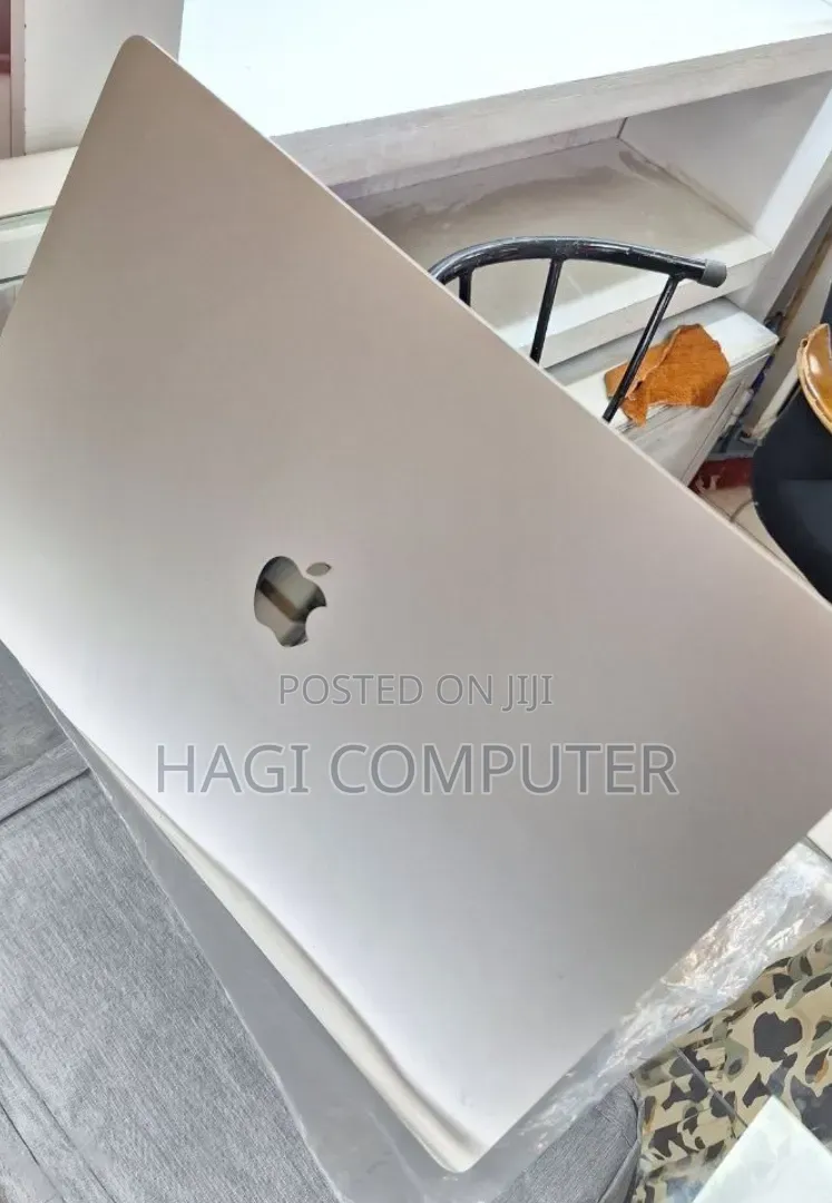 New Laptop Apple MacBook Pro 2019 32GB Intel Core i9 SSD 1T