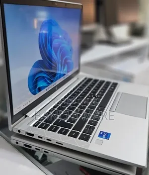 New Laptop HP EliteBook 840 G8 16GB Intel Core i7 SSD 512GB