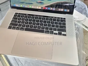 New Laptop Apple MacBook Pro 2019 32GB Intel Core i9 SSD 1T