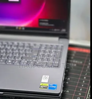 New Laptop Lenovo LOQ 15IRH8 12GB Intel Core i5 SSD 512GB