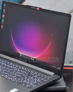 New Laptop Lenovo LOQ 15IRH8 12GB Intel Core i5 SSD 512GB