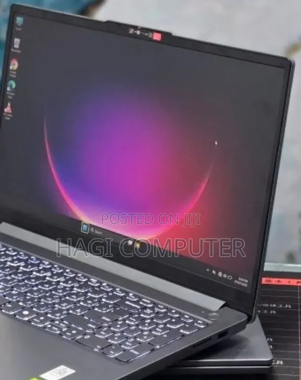 New Laptop Lenovo LOQ 15IRH8 12GB Intel Core i5 SSD 512GB