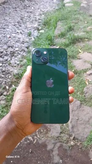 Apple iPhone 13 128 GB Green