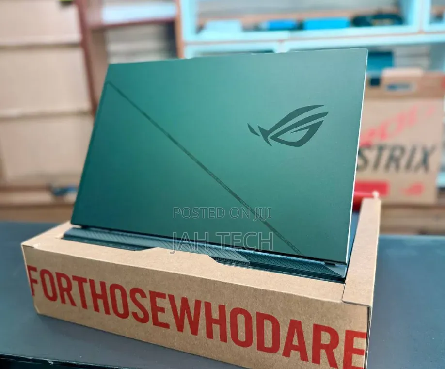 New Laptop Asus ROG Strix G16 G614 16GB Intel Core i7 SSD 1T