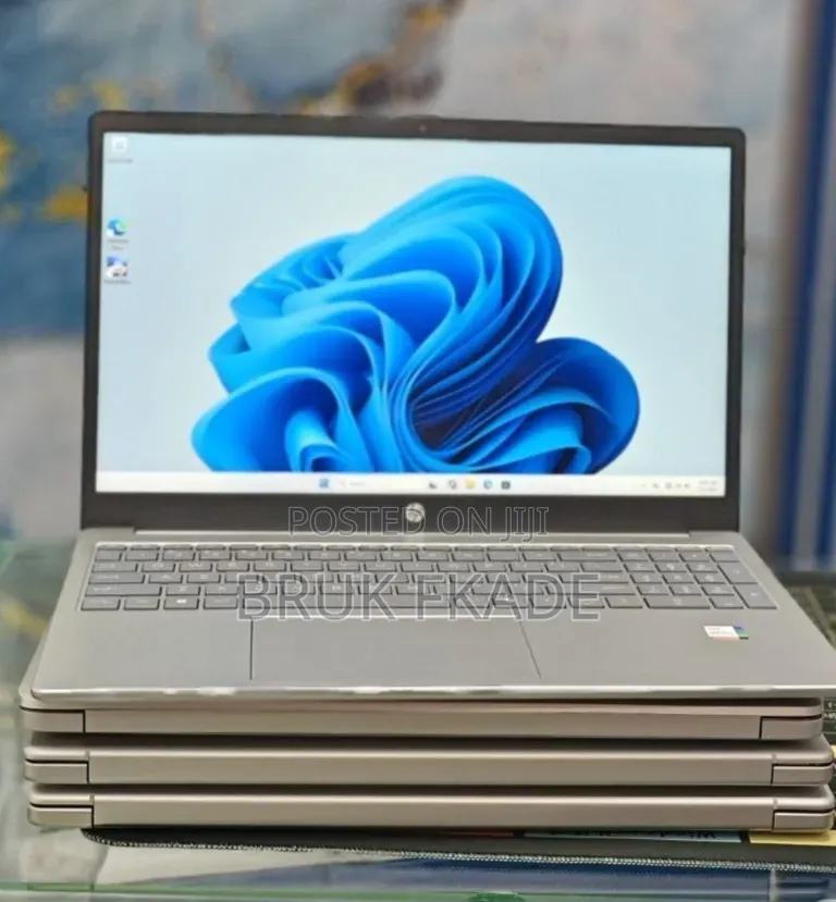 New Laptop HP Stream Notebook 16GB Intel Core i7 SSD 1T