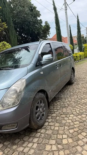 Hyundai Starex 2013 Silver