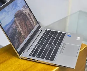 New Laptop HP EliteBook 840 G8 16GB Intel Core i5 SSD 512GB