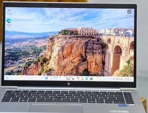 New Laptop HP EliteBook 840 G8 16GB Intel Core i5 SSD 512GB