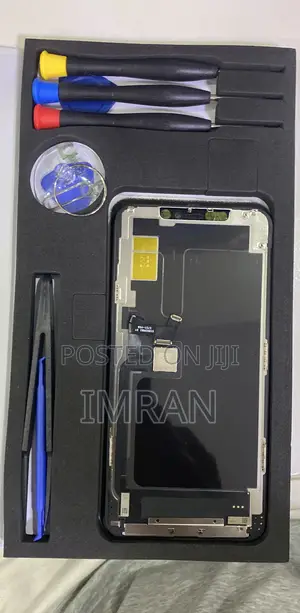 iPhone 11 Pro Max Screen Replacement