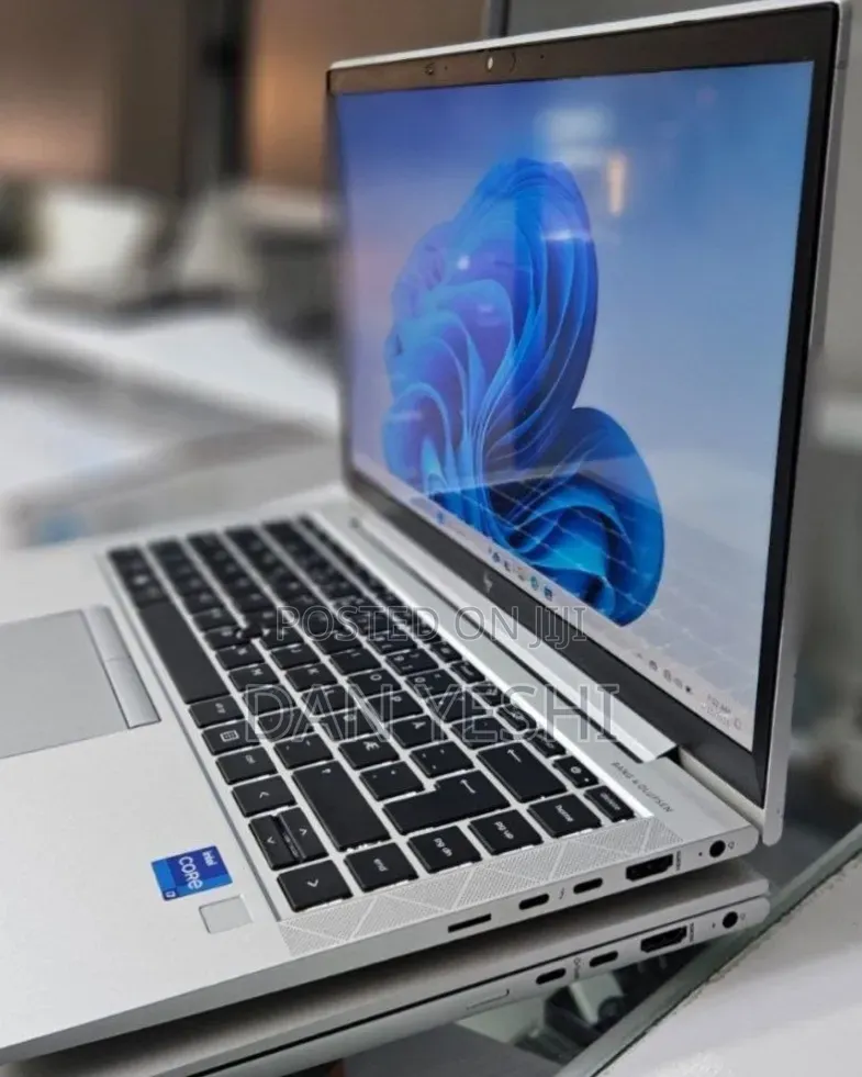 New Laptop HP EliteBook 840 G8 16GB Intel Core i7 SSD 512GB