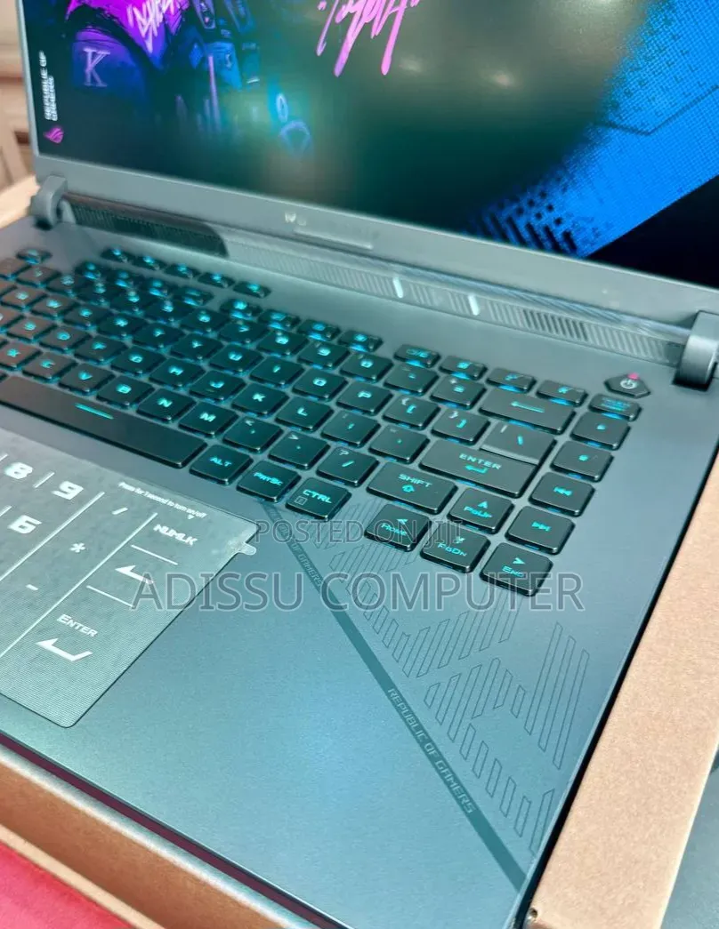 New Laptop Asus ROG Strix G15 16GB Intel Core i9 SSD 1T