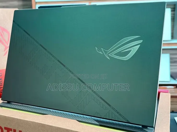 New Laptop Asus ROG Strix G15 16GB Intel Core i9 SSD 1T