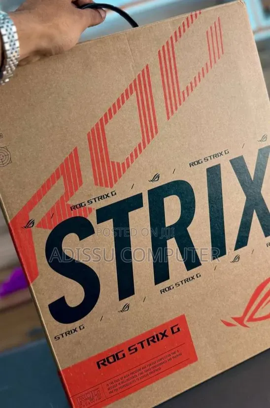 New Laptop Asus ROG Strix G15 16GB Intel Core i9 SSD 1T