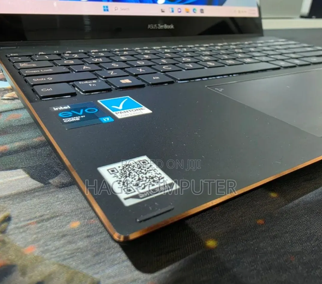 New Laptop Asus Zenbook 14 16GB Intel Core i7 SSD 512GB