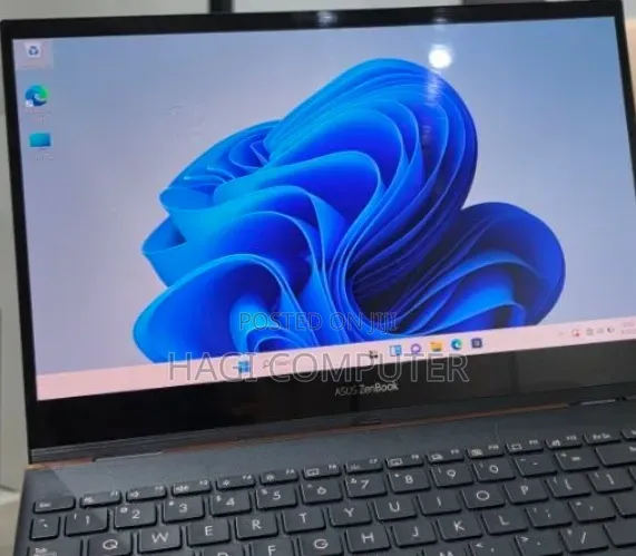 New Laptop Asus Zenbook 14 16GB Intel Core i7 SSD 512GB