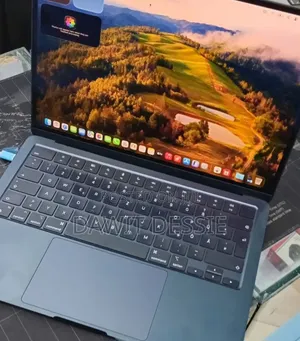 New Laptop Apple MacBook Air 2022 M2 16GB Apple M2 SSD 512GB