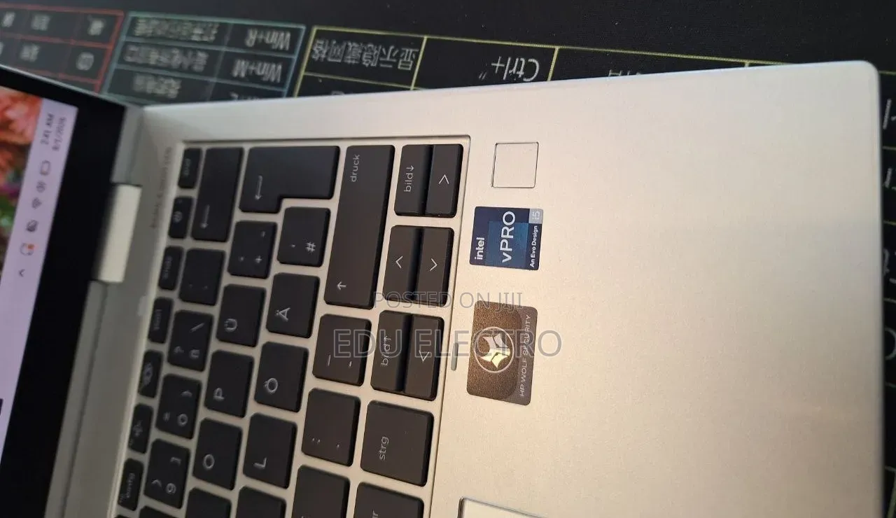 New Laptop HP EliteBook 830 G8 16GB Intel Core i5 SSD 512GB
