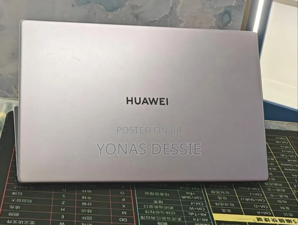 New Laptop Huawei 8GB Intel Core i3 SSD 256GB