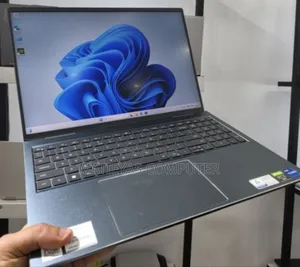 New Laptop Dell Inspiron 15 16GB Intel Core i7 SSD 512GB