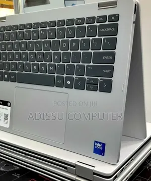 New Laptop HP OmniBook 5 14" 16GB Intel Core i7 SSD 512GB