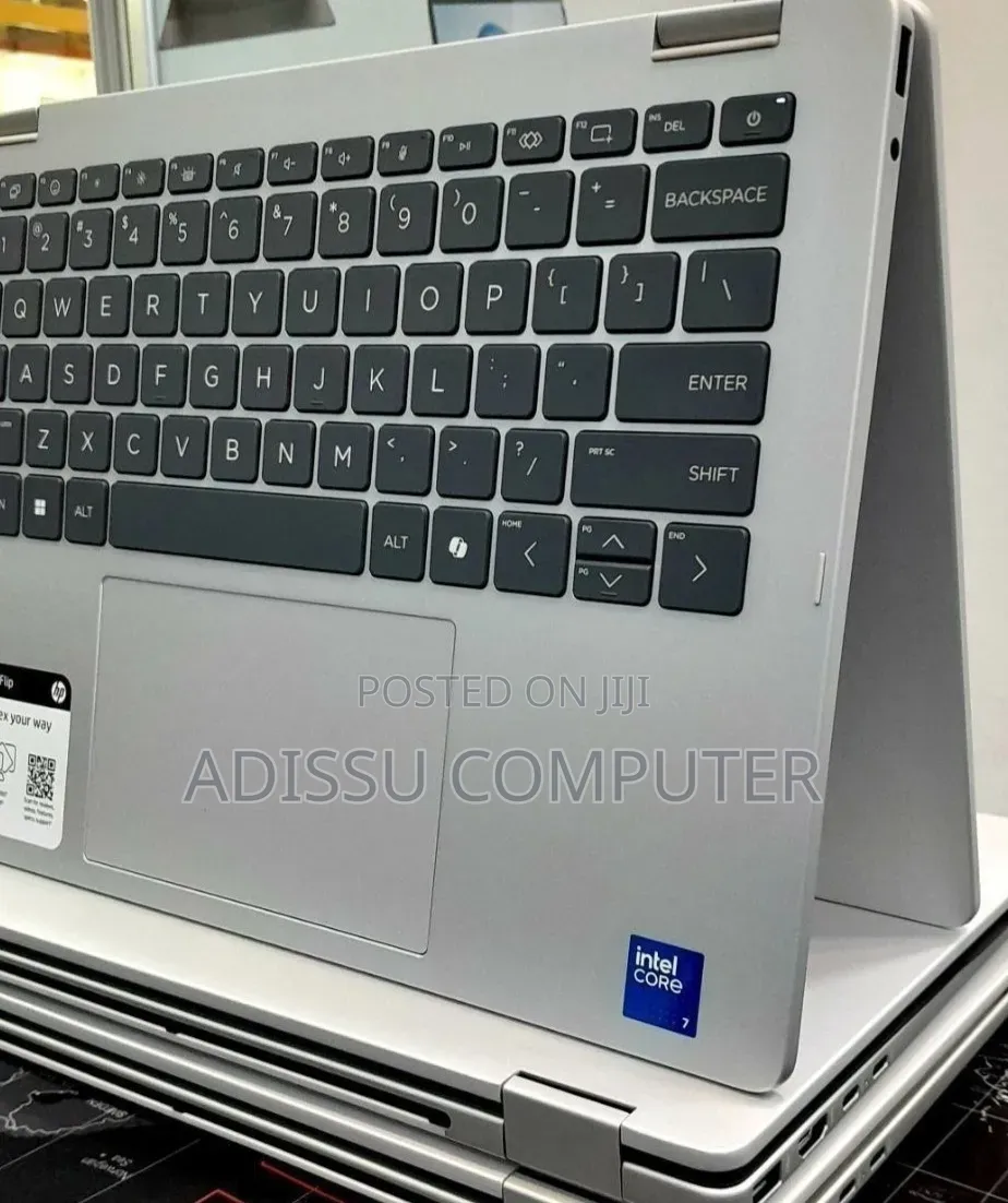 New Laptop HP OmniBook 5 14" 16GB Intel Core i7 SSD 512GB