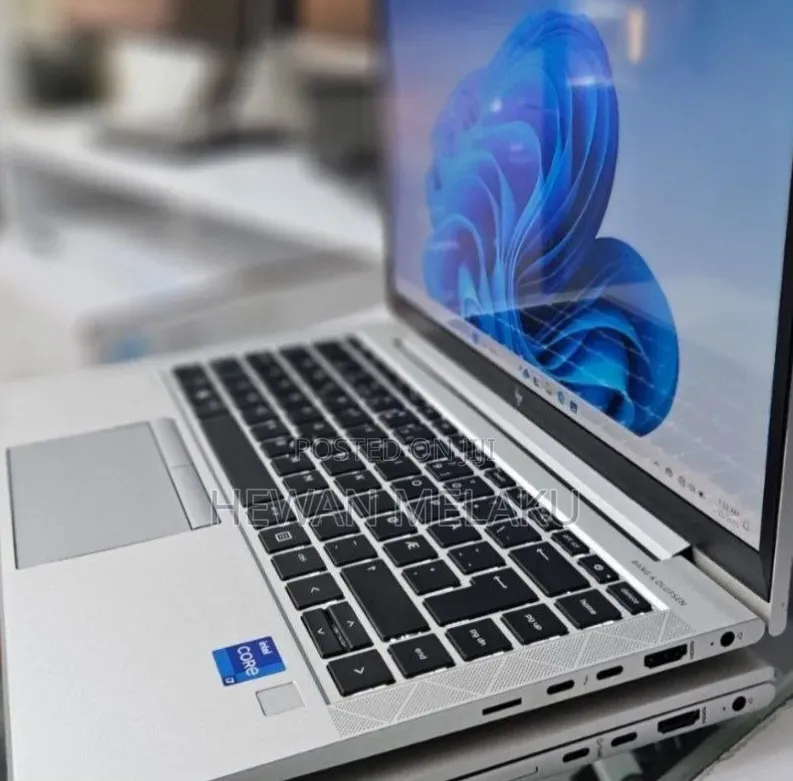New Laptop HP EliteBook 840 G8 16GB Intel Core i7 SSD 512GB