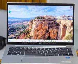 New Laptop HP EliteBook 840 G8 16GB Intel Core i5 SSD 512GB