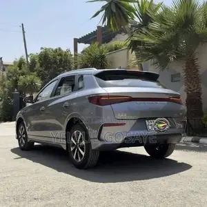 BYD E2 43 kWh 94 hp FWD 2025 Silver