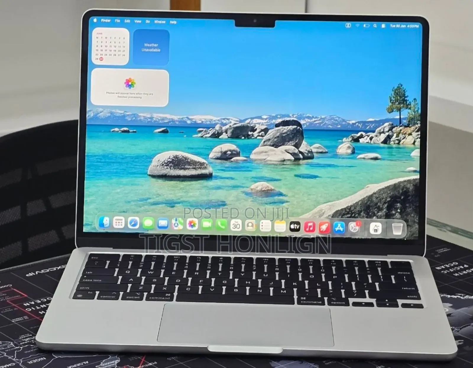 New Laptop Apple MacBook 8GB Apple M3 SSD 256GB