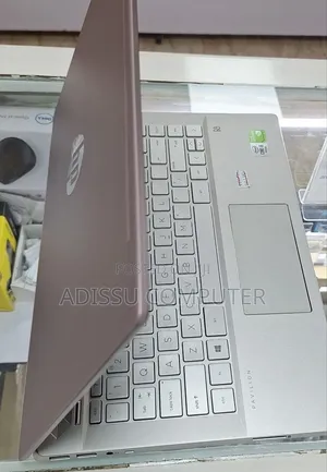 New Laptop HP Pavilion 15 8GB Intel Core i5 SSD 512GB