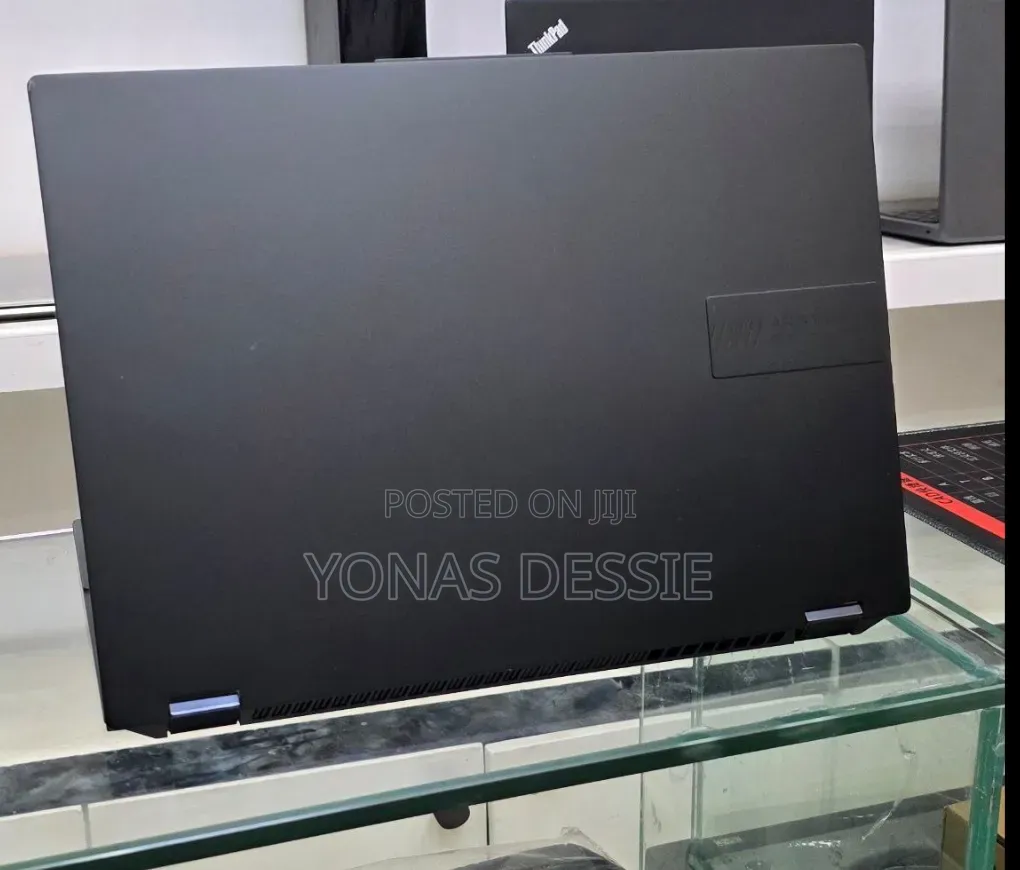 New Laptop Asus VivoBook 15 X505BA 16GB Intel Core i9 SSD 1T