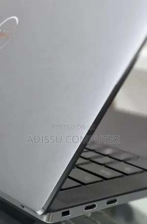 New Laptop Dell Latitude 5550 16GB Intel Core i7 SSD 512GB