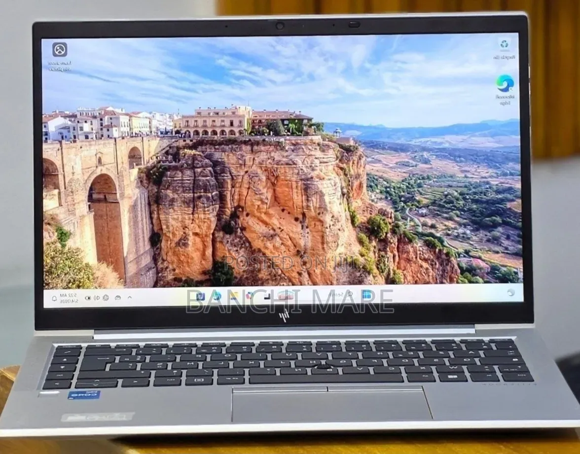 New Laptop HP EliteBook 840 G8 16GB Intel Core i5 SSD 512GB