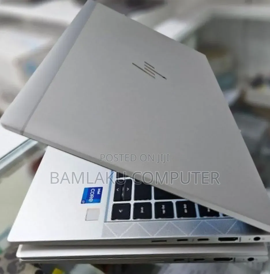 New Laptop HP EliteBook 840 G8 16GB Intel Core i7 SSD 512GB
