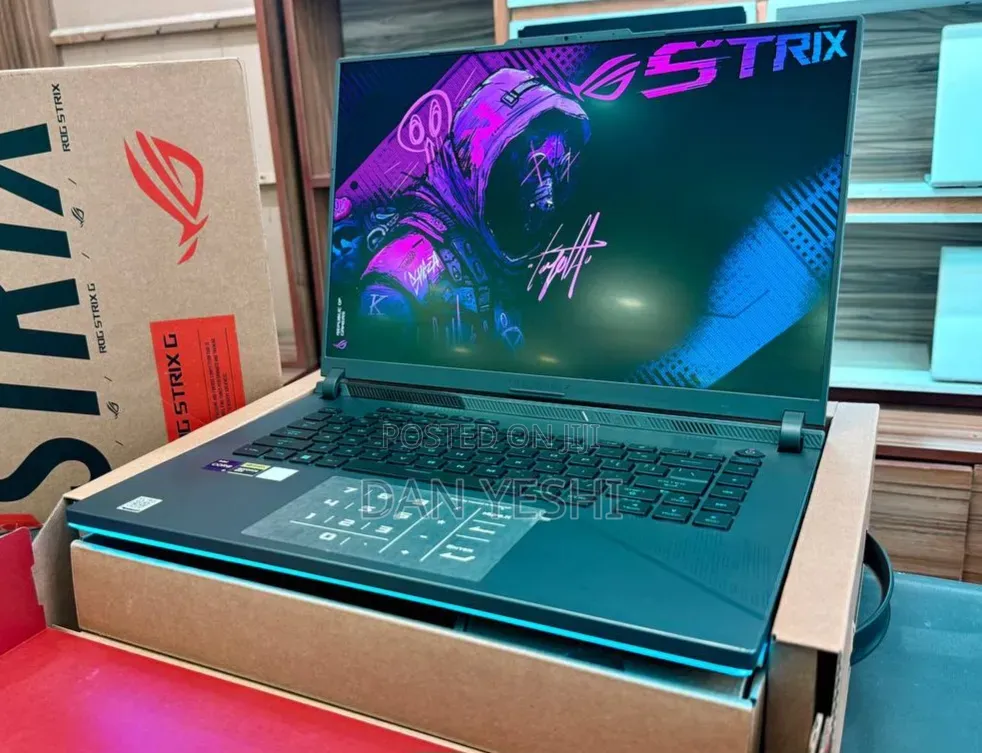 New Laptop Asus ROG Strix G16 G614 16GB Intel Core i9 SSD 1T