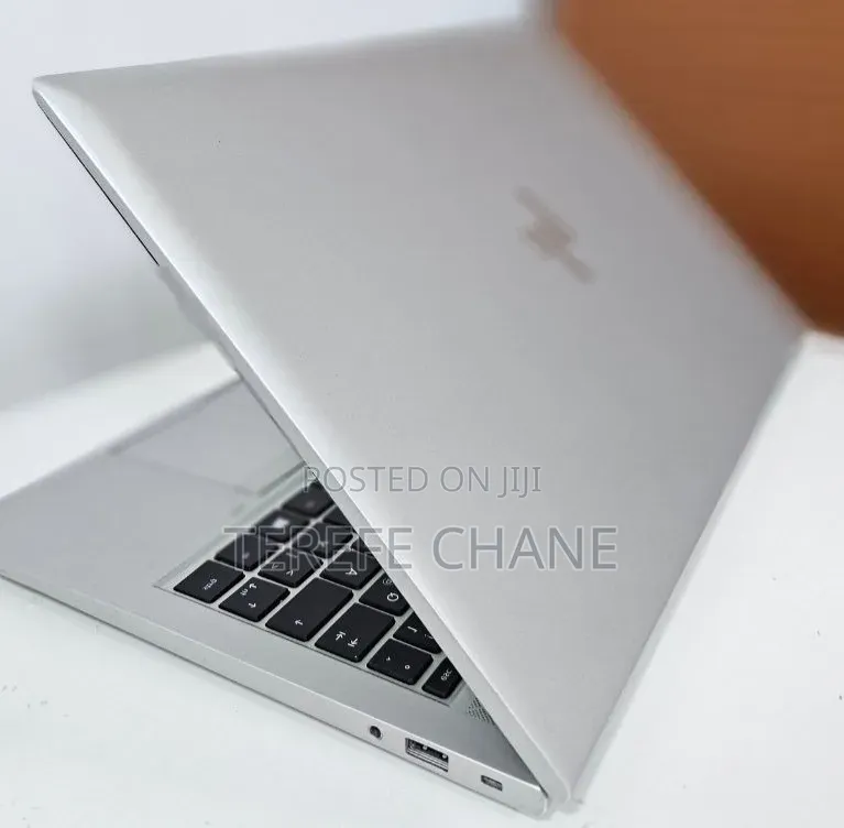 New Laptop HP ZBook Firefly G8 16GB Intel Core i7 SSD 512GB