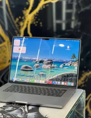 New Laptop Apple MacBook Pro 2021 M1 32GB Apple M1 Pro SSD 512GB