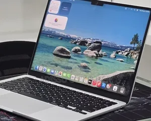 New Laptop Apple MacBook Air 2024 M3 16GB Apple M3 Pro SSD 256GB