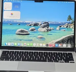 New Laptop Apple MacBook Air 2024 M3 16GB Apple M3 Pro SSD 256GB