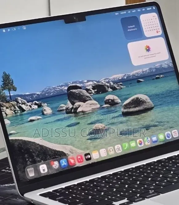 New Laptop Apple MacBook Air 2024 M3 16GB Apple M3 Pro SSD 256GB