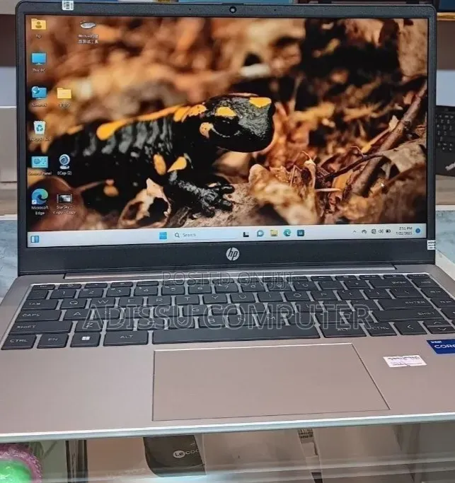 New Laptop HP Stream Notebook 16GB Intel Core i7 SSD 1T