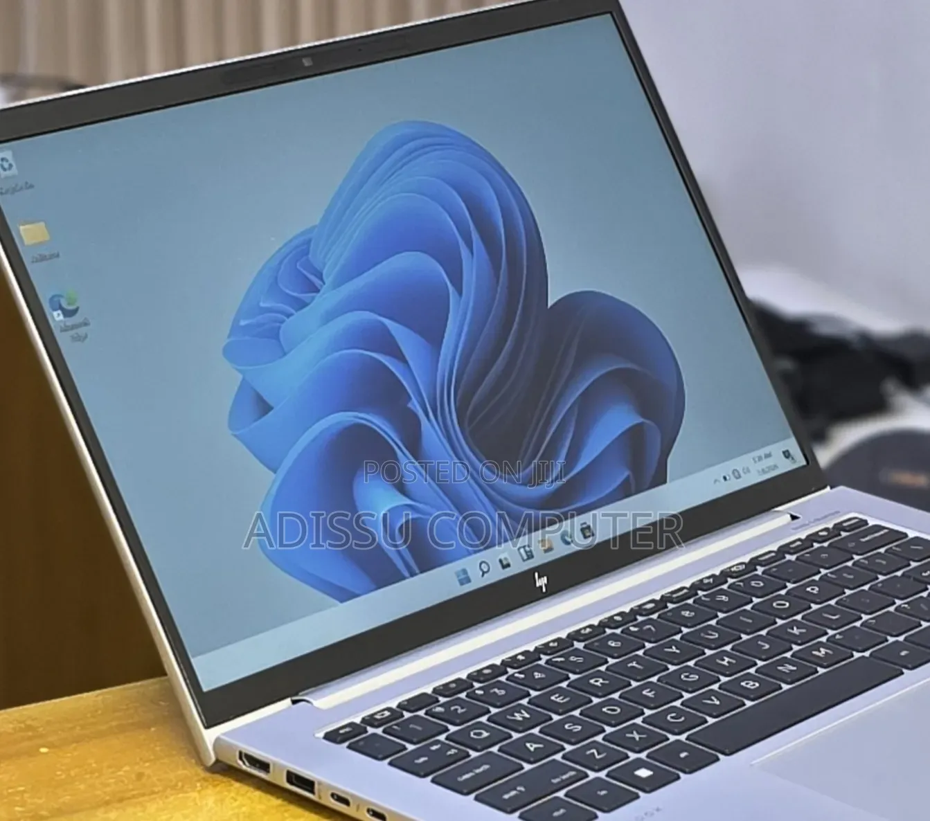 New Laptop HP EliteBook 840 G10 16GB Intel Core i7 SSD 512GB