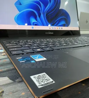 New Laptop Asus Zenbook 14 16GB Intel Core i7 SSD 512GB