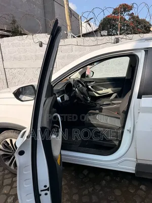 Chevrolet Captiva 2023 White