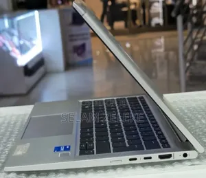 New Laptop HP EliteBook 830 G8 16GB Intel Core i5 SSD 512GB