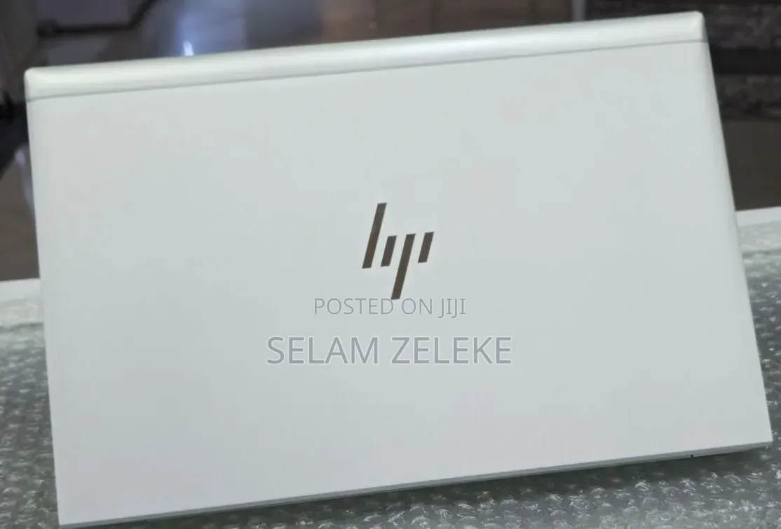 New Laptop HP EliteBook 830 G8 16GB Intel Core i5 SSD 512GB
