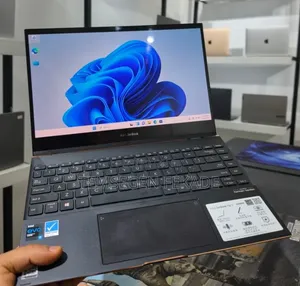 New Laptop Asus Zenbook Flip 13 UX363 16GB Intel Core i7 SSD 512GB