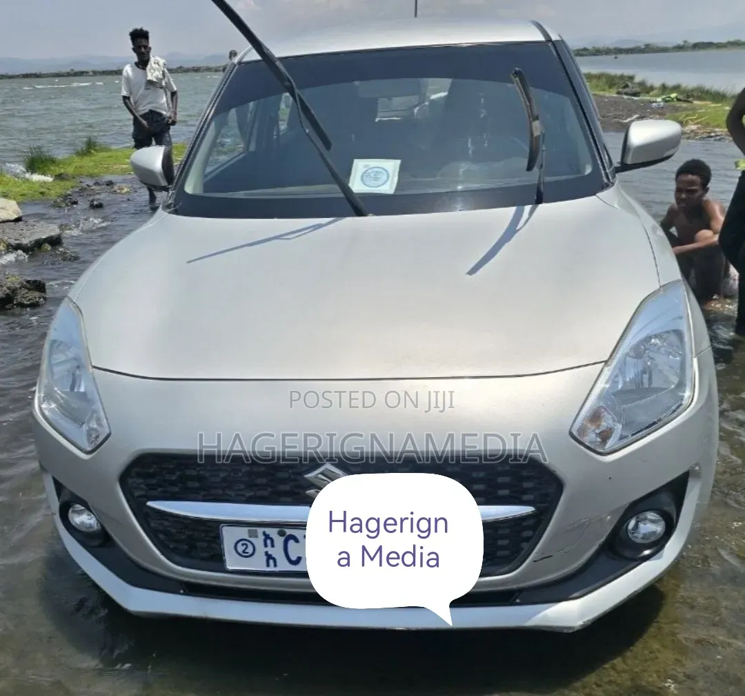 Suzuki Swift 2022 Ivory